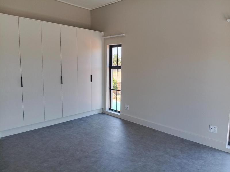 To Let 3 Bedroom Property for Rent in Goodwood Estate Western Cape